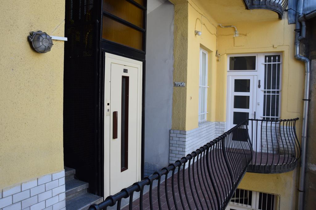 Luxury Apartment By Hi5 - Szervita Suite Budapeşte Dış mekan fotoğraf