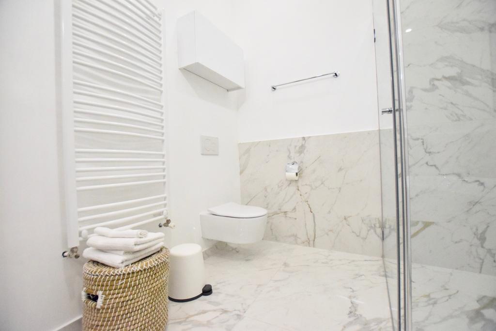 Luxury Apartment By Hi5 - Szervita Suite Budapeşte Dış mekan fotoğraf