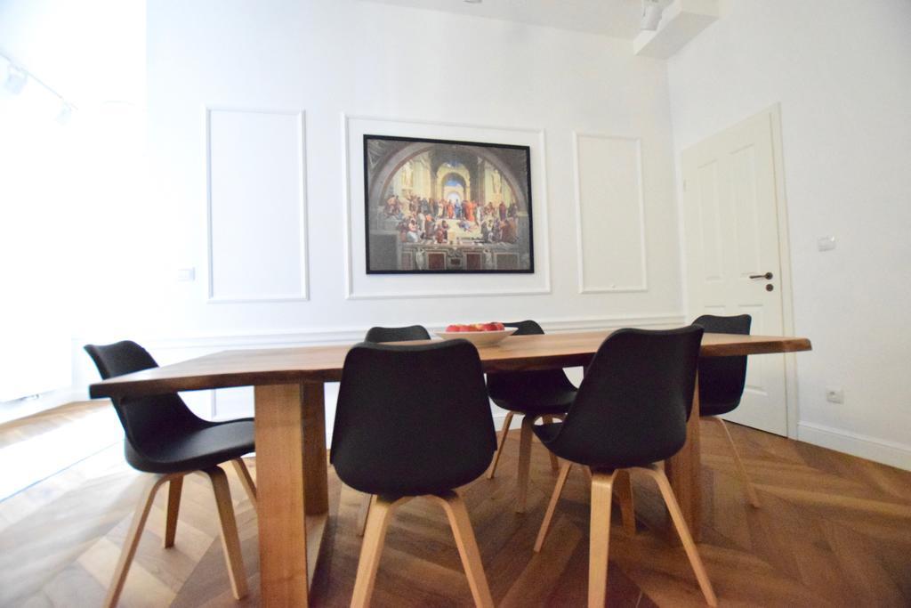 Luxury Apartment By Hi5 - Szervita Suite Budapeşte Dış mekan fotoğraf